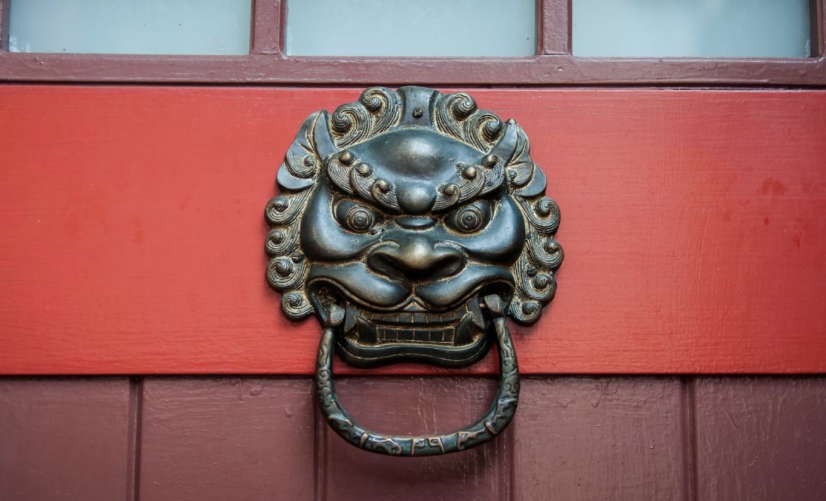 Outside sales: Everything your business needs to know in 2025